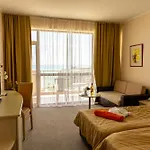 Отель Berlin Park 4*