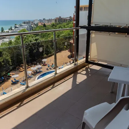 柏林绿色公园酒店 - 全包式 4*