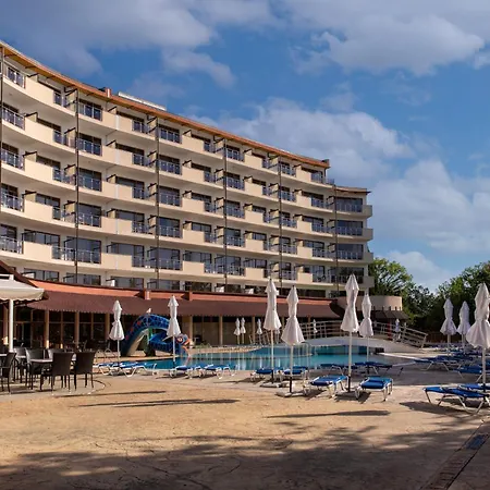 Berlin Park Hotell 4*