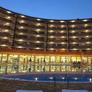 Готель Berlin Park 4*