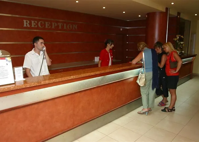 Berlin Park Hotell 4*