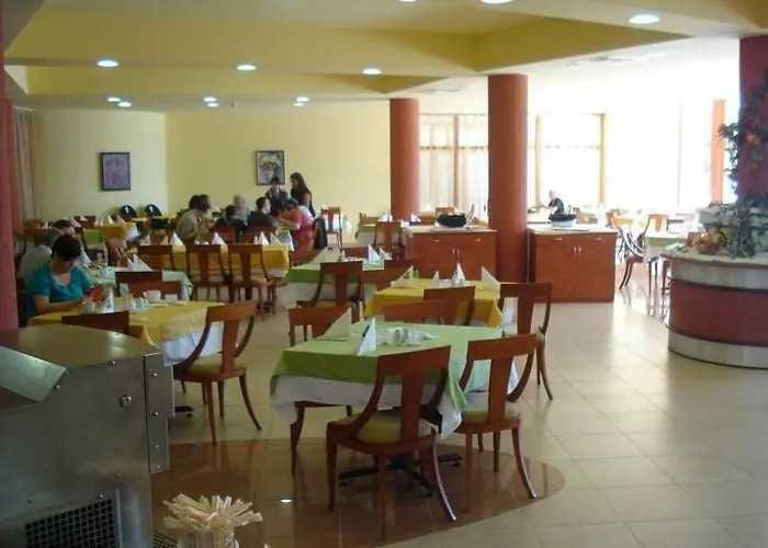 Berlin Park Золотые Пески